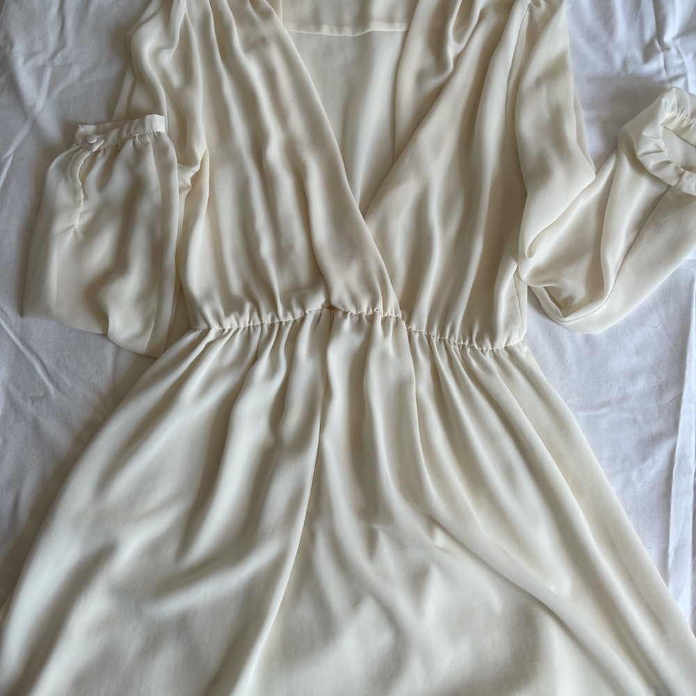 Top Shop cream colour short dress. Size: 8